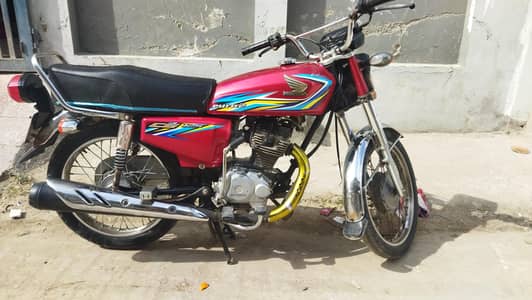 Honda 125 model 2018 lahore registered all documents complete.