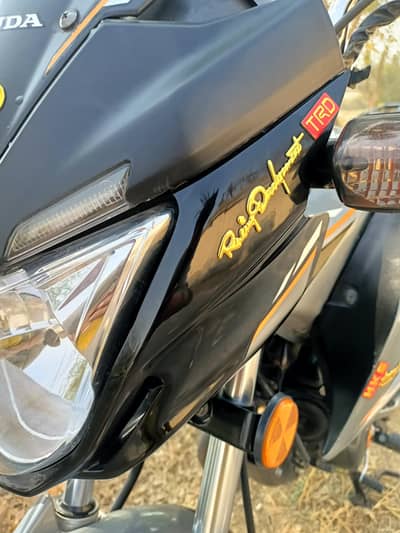 Honda CB125F Special Edition