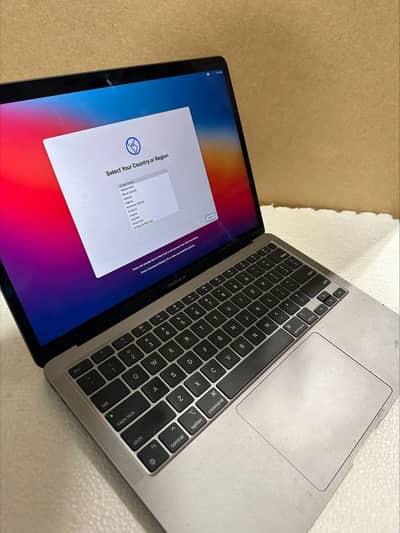 Macbook air M1 8/256 13 inch 95%