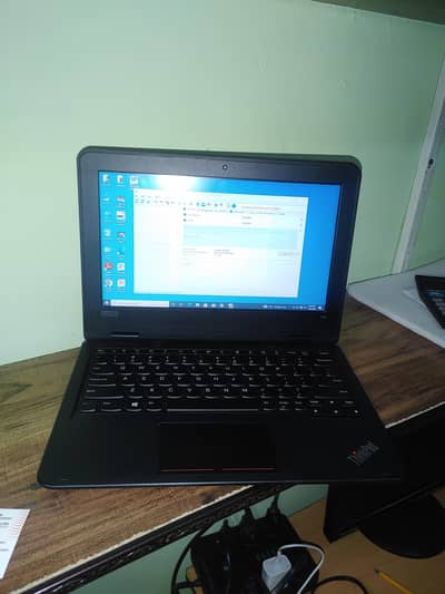 lenovo 11 e Celorn 6th generation 4gb 128gb ssd