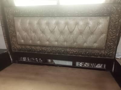 Double Bed With 2 Side Tables & Dressing Table Available For Sale!