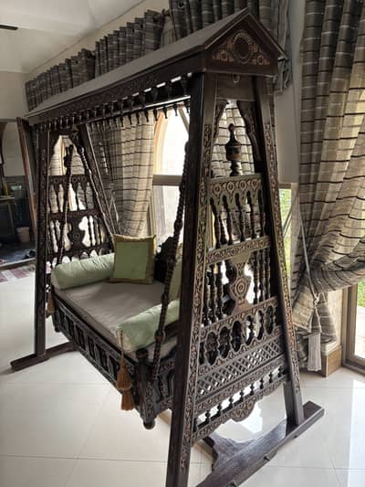 Chinoti hand carved Jhoola antique