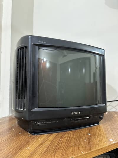 Sony Trinitron CRT TV Original | Durable & Reliable