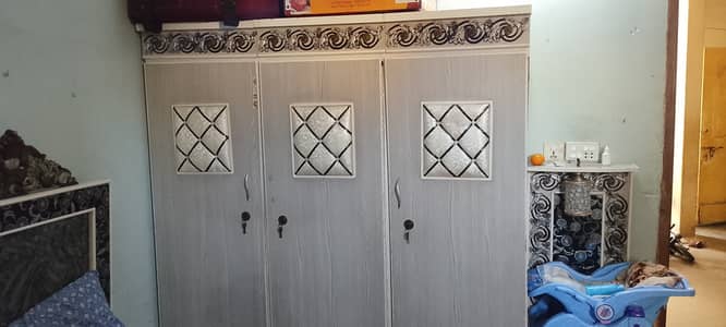  Slightly Used Furniture for Sale – Good Condition!  Ghar Ka Fur