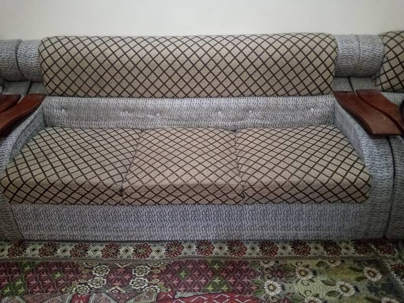 Sofa set 0
