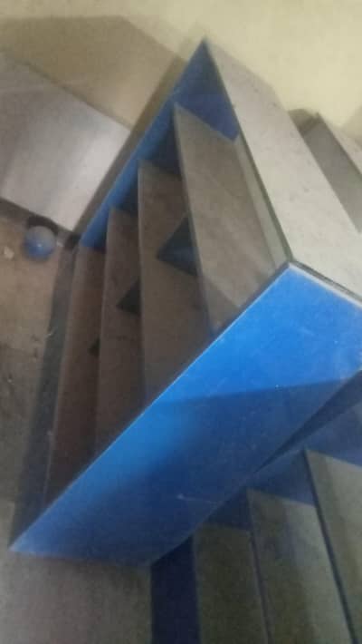 showcase bilkul new hai urgent sale