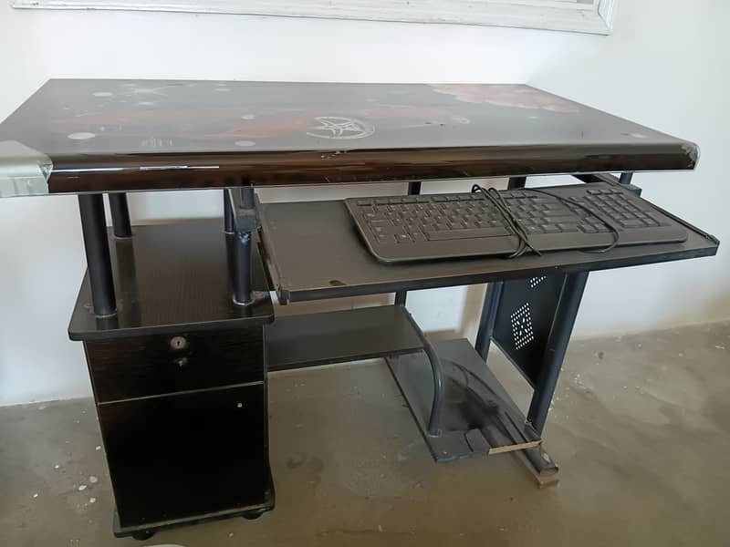 Computer table 3