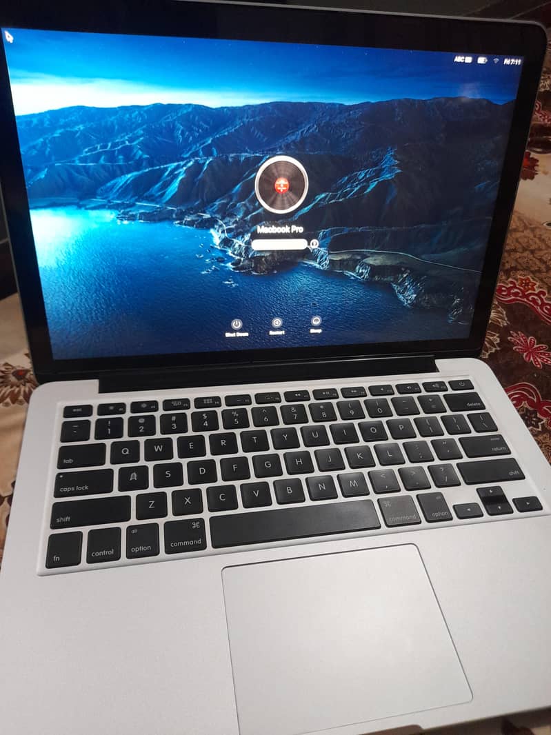 Apple MacBook pro 0
