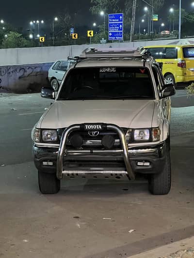 Toyota Hilux 2004