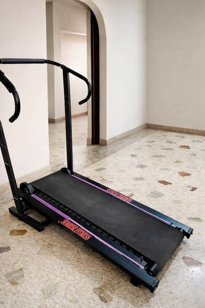 Manual Walking/Jogging Treadmill – Best for Home Workout