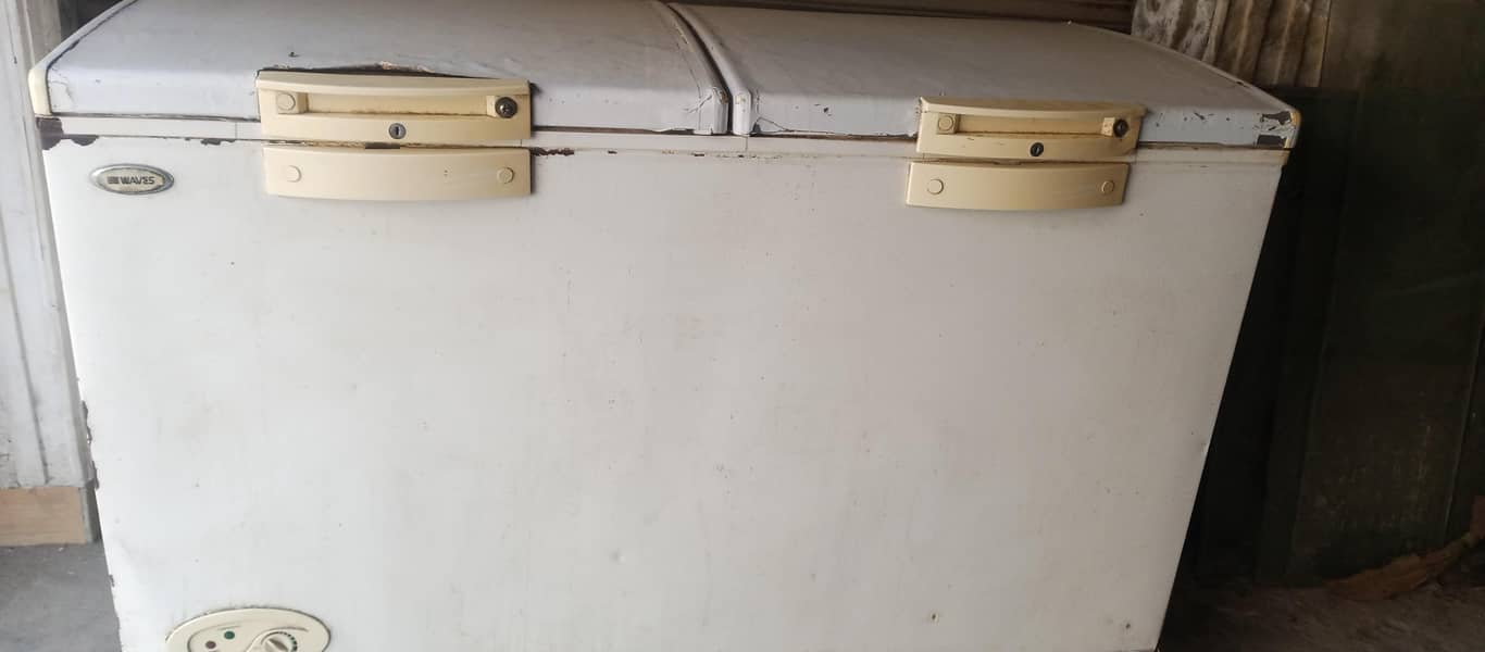 Double Door Chest Freezer for Sale - Good Working Condition 3
