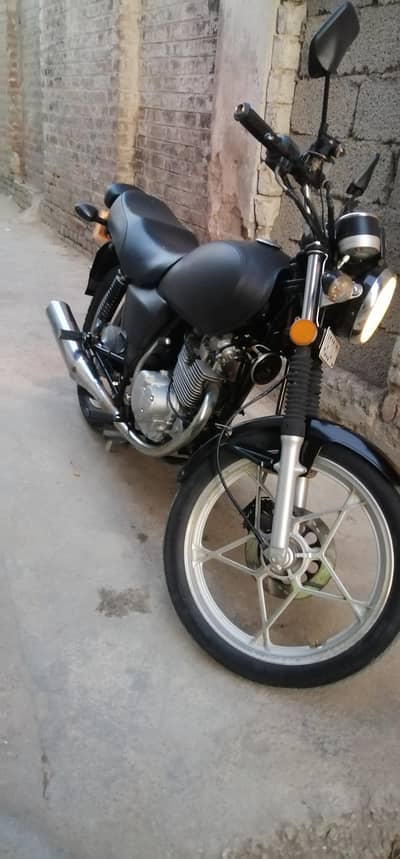suzuki GS 150 SE