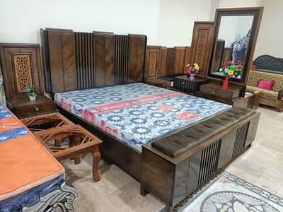 Bed king size with foam