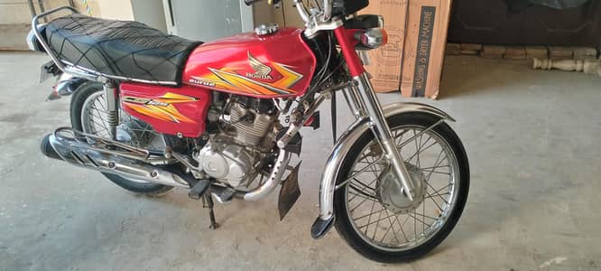Honda CG 125 bike