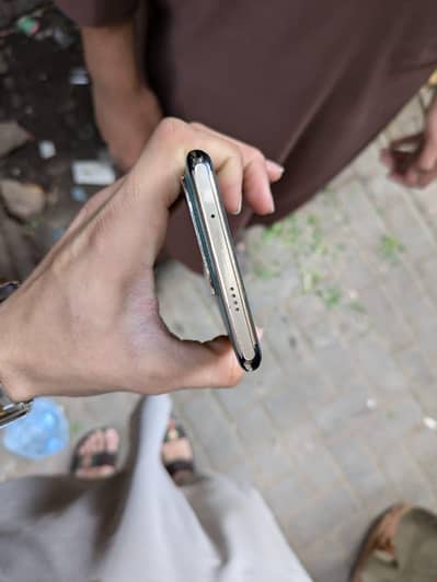 all ok  zero 30 box charger ok condition srif kenariya ruff ha