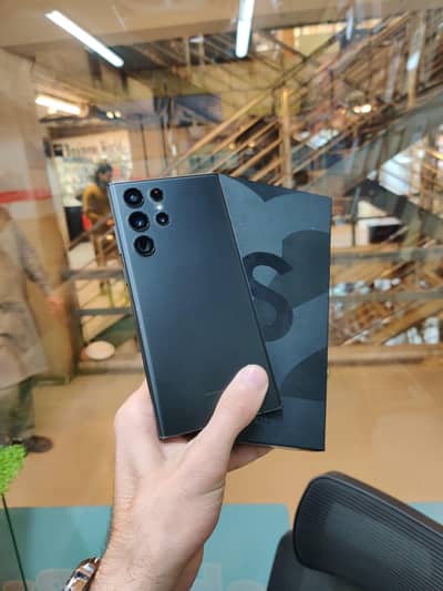 Samsung Galaxy S22 Ultra | 12GB/256GB | PTA Approved official |