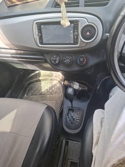 Vitz full option Car for Sale