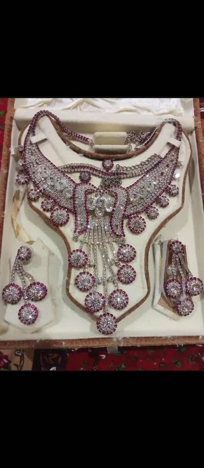 Beautiful Necklace with earrings