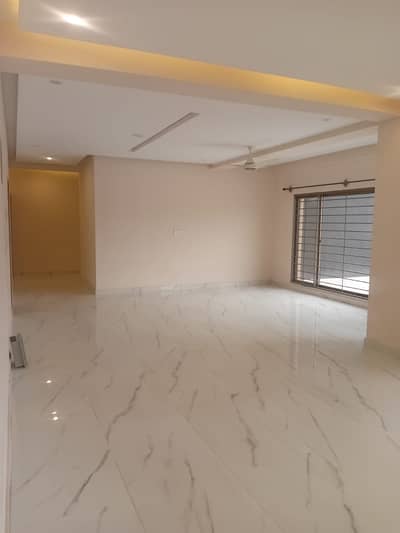 4 BEDROOM APARTMENTS ON ALL FLOORS & EAST / WEST OPEN IN ASKARI 6 FOR SALE