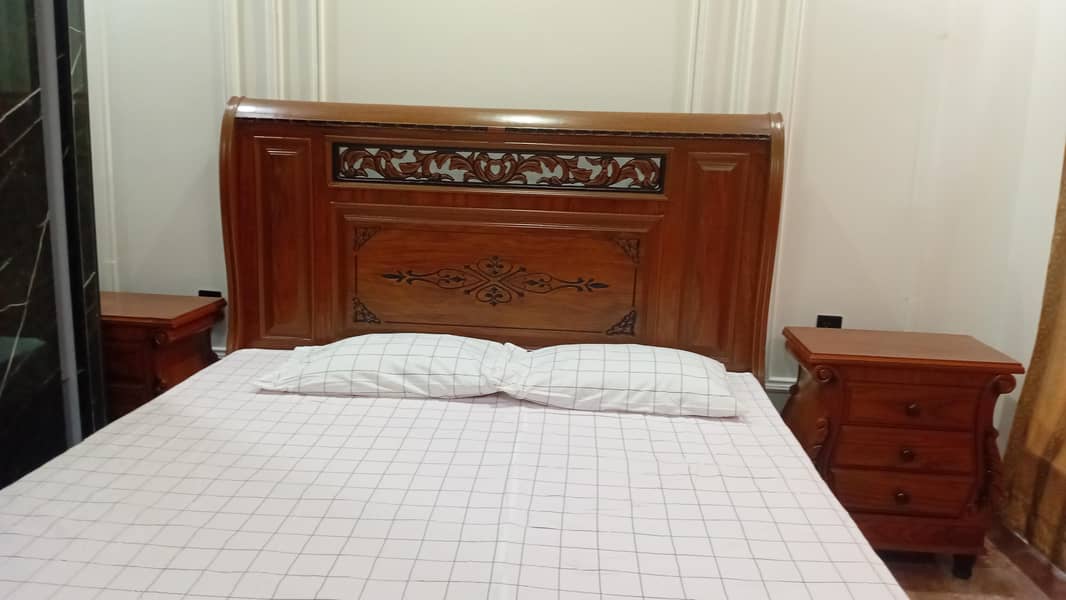 king bed (2side table , 1 dressing table (without matters) 0