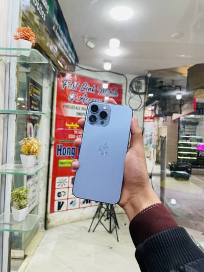 iPhone 13 Pro Max Factory Unlocked