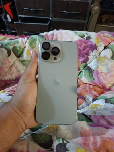 I phone 15 pro max jv