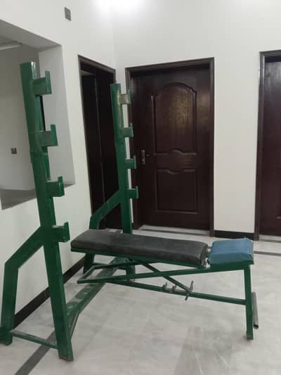 Straight and incline bench for sale with one barbell bar