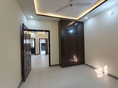 5 MARLA HOUSE for Rent Or Portions also available