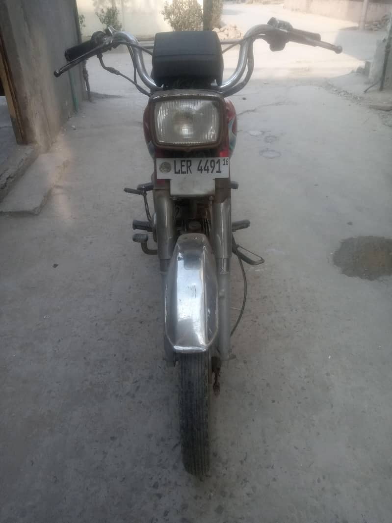 Honda CD70 0