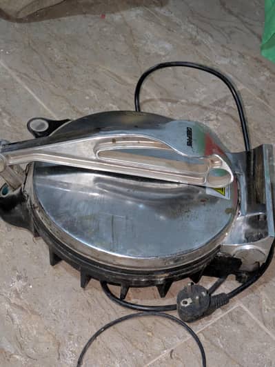 Roti Maker (Company :  GEEPAS )
