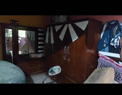 AKROT WOODMEN ROOM Set in Good Condition For Sale