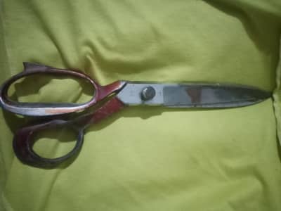Tailoring scissors