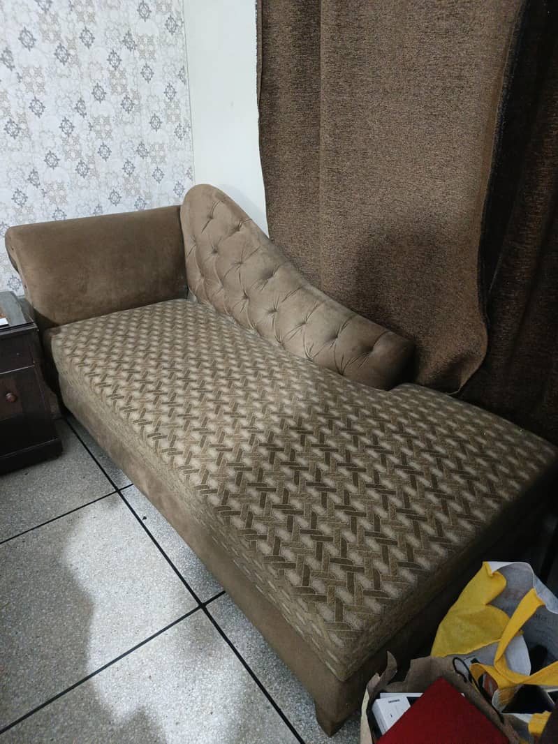Dewan (sofa) 0