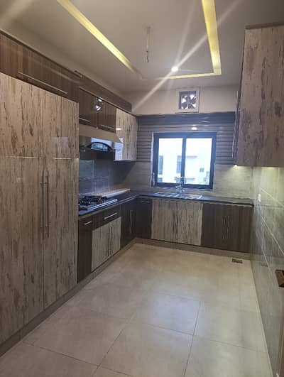 1 Kanal 1 First Floor Available For Rent In Park Enclave 1