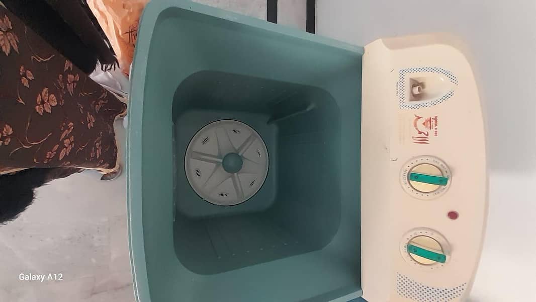 simple small washing machine 2