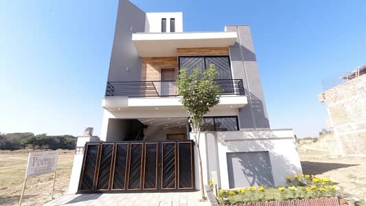 Double Storey 5 Marla House Available In Faisal Town - F-18 For Sale