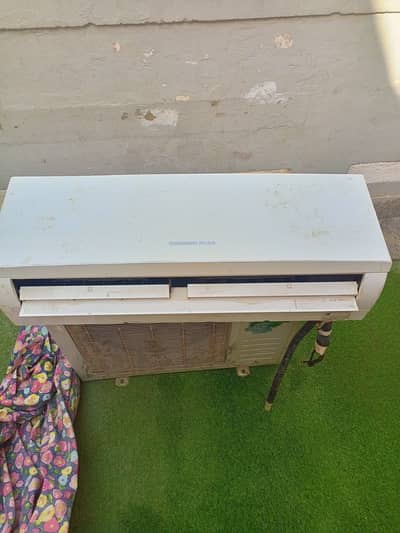 1 Ton Split Ac Rs. 40000
