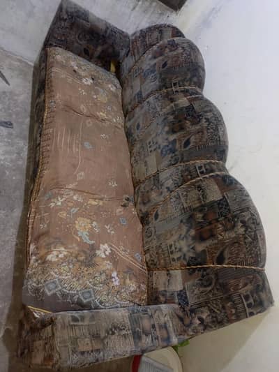 3 Seater Sofa Set – Comfortable & Good Condition