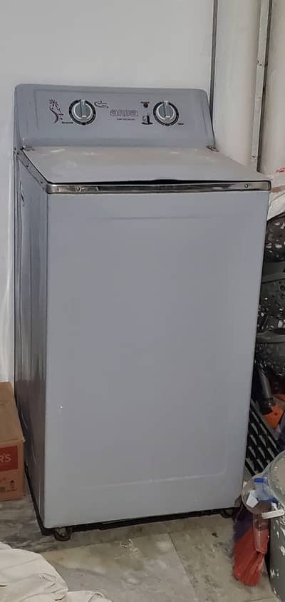I am selling Aiwa washing machine