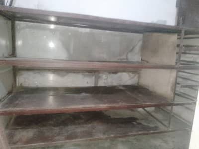 Iron Table for sale only 40000