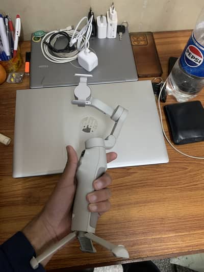 Dji Osmo mobile 7 gimbal like new