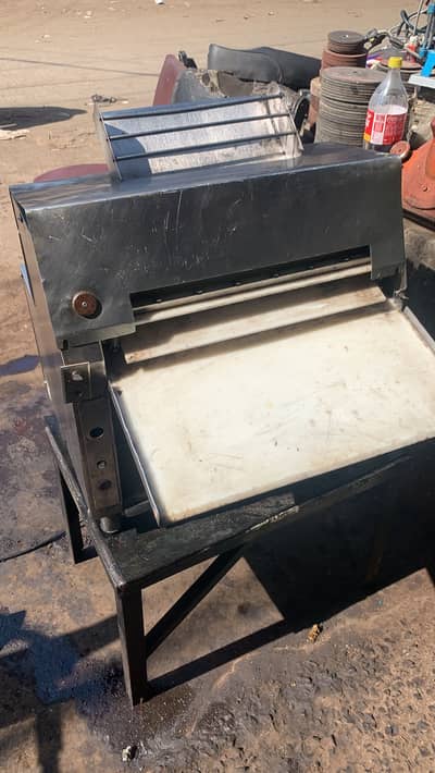 Dough roller pizza 21 inch rooler big size