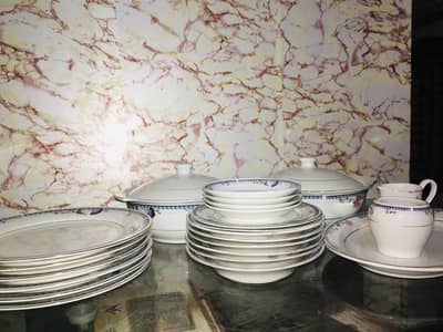 Dinner set for sale