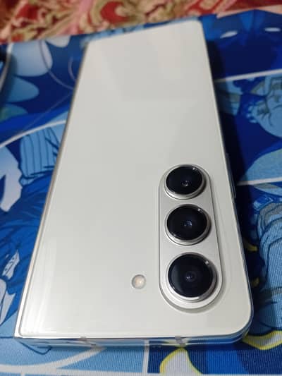 Fold Z 5 Cream 256GB New just box open