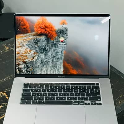 APPLE MACBOOK PRO 2019 16'' DISPLAY 32GB/1TB FRESH CONDITION