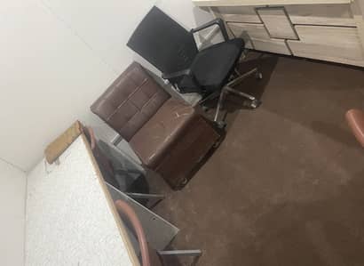 5 seater office furniture sofa in used form condition ok