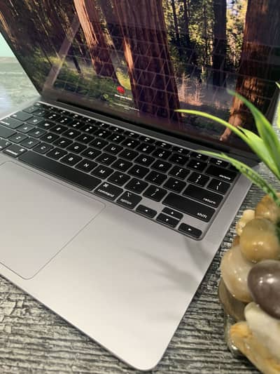 Macbook Air 2020 M1 13'inch 8/256 | New condition | Apple laptop