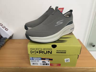 Skechers GO RUN Elevate 2  -  Brown , Size US 12.5 , Vietnam