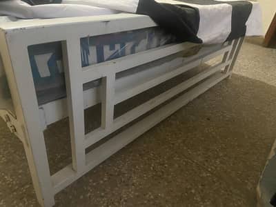 BED/ ROOM BED/ QUEEN BED