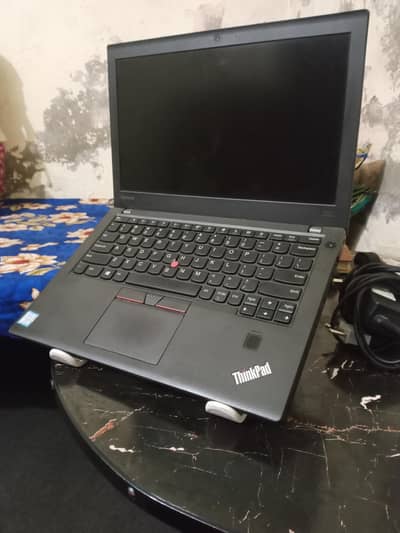 Lenovo ThinkPad X270 | Core i5 7th Gen | 8GB RAM | 256GB SSD